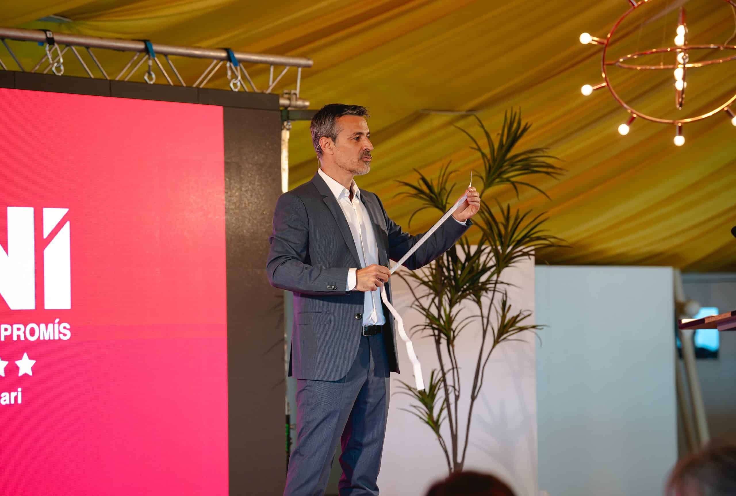 Antoni Fernández en conferencia