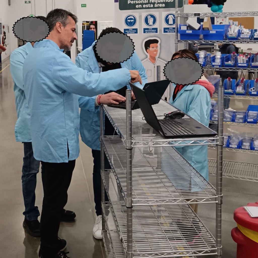 Flujo de material y marcaje 5S en planta